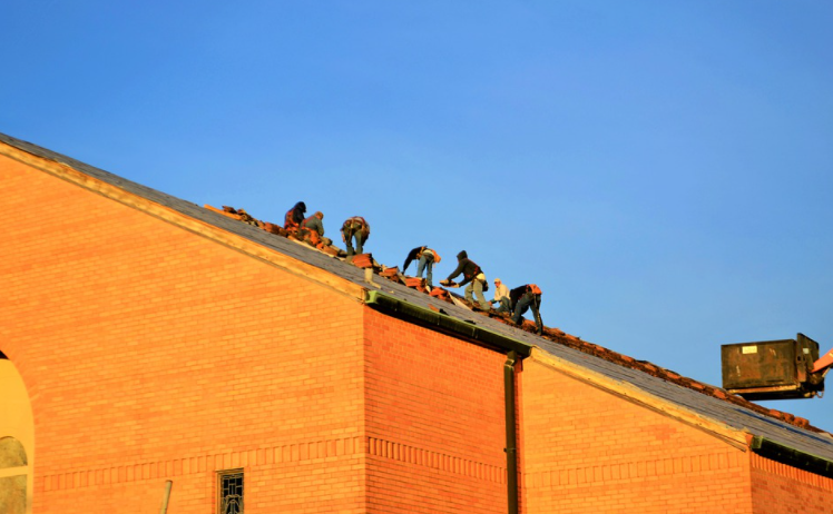 Roofing contractor